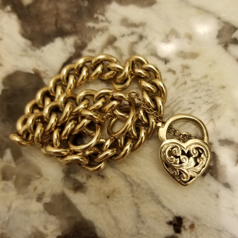 Ladies Gold Bracelet